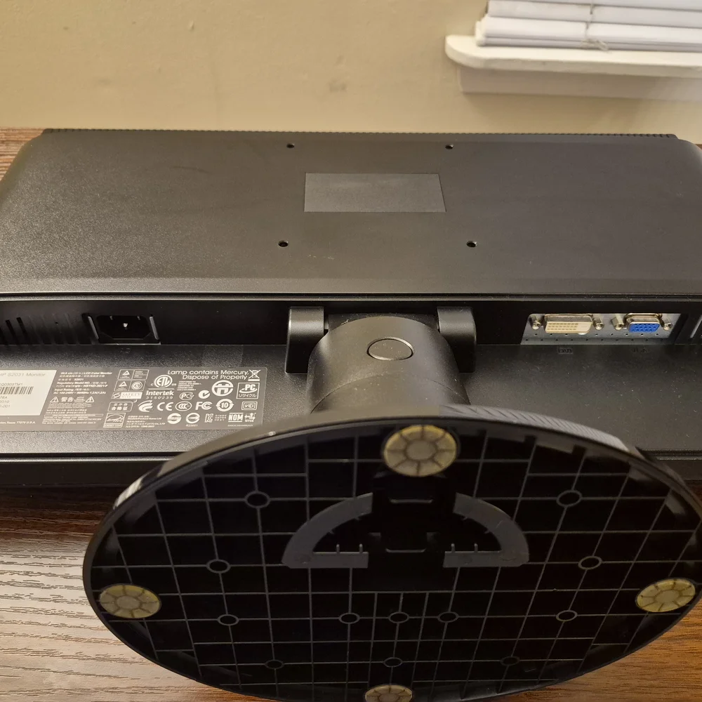 HP S2031 LCD Monitor - Black